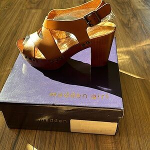 Madden girl platform sandals
